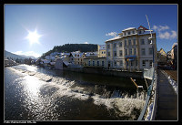 Gernsbach im Winter: Die Murg an der Stadtbrücke