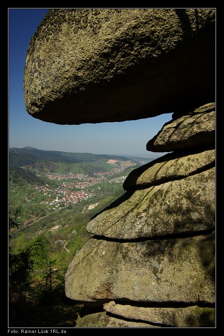 Granitfelsen über dem Murgtal bei Forbach-Langenbrand